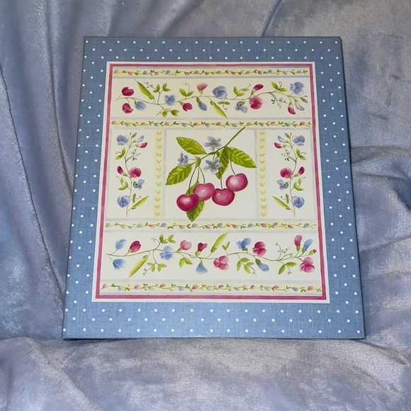 Cherry theme new cookbook with dividers & cooking tips - Picture 1 of 10